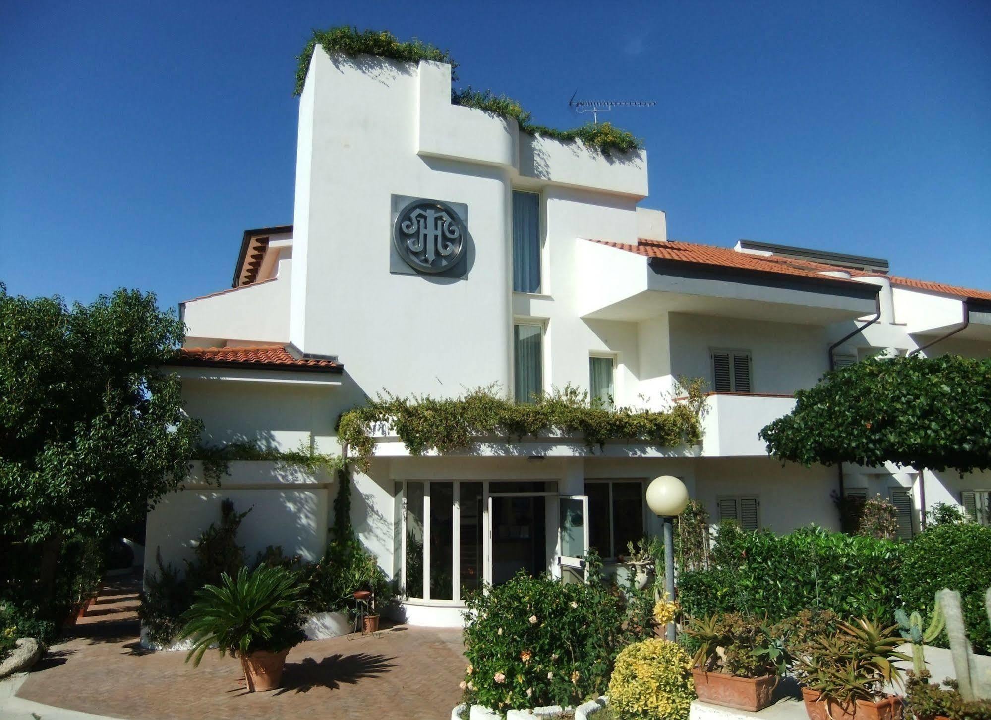 Hotel Tirreno Паргелія Екстер'єр фото