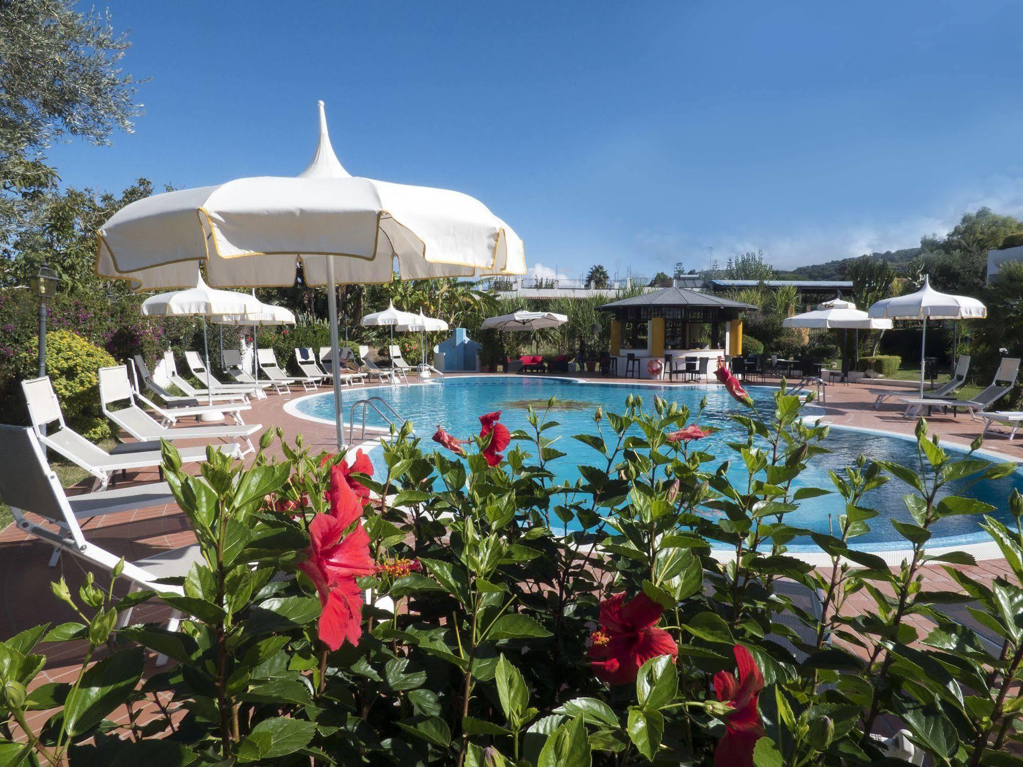 Hotel Tirreno Паргелія Екстер'єр фото