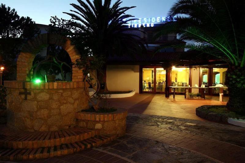 Hotel Tirreno Паргелія Екстер'єр фото